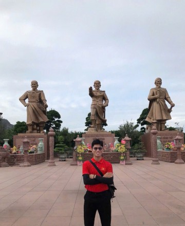 Việt