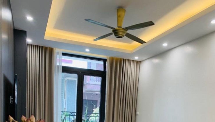 Bán nhà mặt phố, kinh doanh, ô tô đỗ đường 800a 66.7 m2 5 tầng 19.5 tỷ