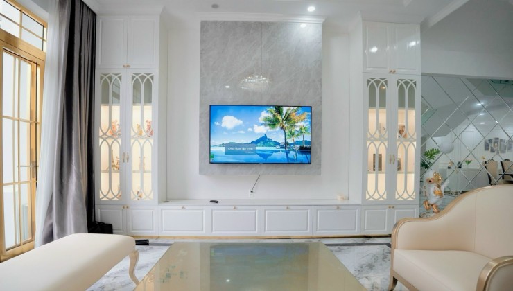 Cần bán căn Villas tâm huyết có bể bơi mặt tiền Xóm 5 Lại ThếTP Huế giá bán chỉ 5.3x tỷ