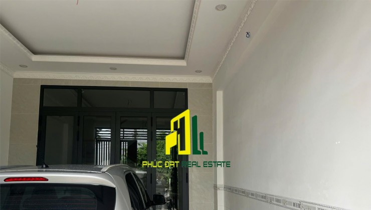 Bán nhà 1 Trệt 2 Lầu 90m2 p.Bửu Hòa,gần chợ Đồn, đường nhựa trước nhà 8m