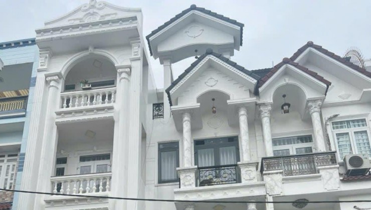 Bán Nhà HXH 4 Tầng, thiết kế bên trong Gỗ Xịn, Gần Đường Nguyễn ảnh Thủ, Tân Chánh Hiệp. Q12. Bán Gấp