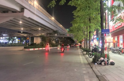 NHÀ ĐẸP Ở NGAY - PHẠM VĂN ĐỒNG - Ô TÔ ĐỖ CỬA 38M 7,2 TỶ