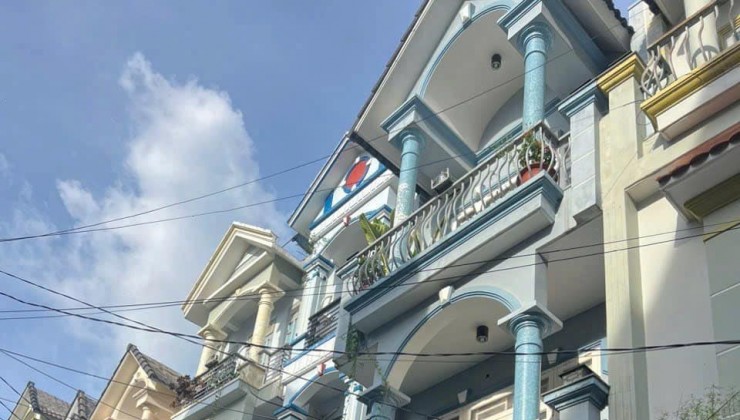 Bán nhà phố sổ hồng riêng đường Huỳnh Thị Hai, P. Tân Chánh Hiệp, Quận 12
4m x 14m, đúc 3 tấm giá 4.85T