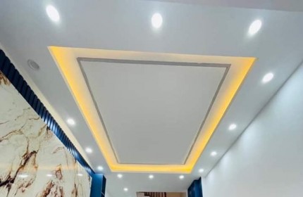 Nhà Miếu Đầm - Mễ Trì, 35m2 x 5 tầng, gần ô tô, giá 5,5 tỷ.