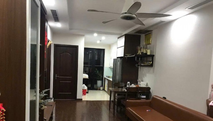 (Siêu phẩm) Căn hộ 70m2 2PN có lot ô tô - Tặng full NT - Ban công Đông Nam - 4,95 tỷ - tin không ảo