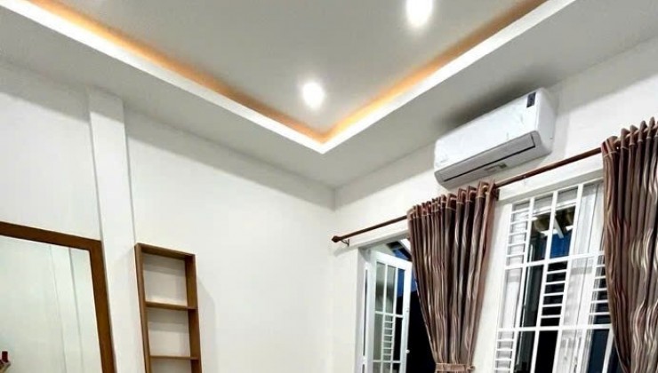 BÁN NHÀ  TĂNG NHƠN PHÚ B QUẬN 9, DT 60M2, HXH, CÁCH NGÃ TƯ THỦ ĐỨC 200M, 3,5T