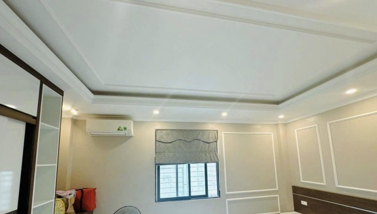 NHÀ LIỀN KỀ MỖ LAO Ô TÔ VÀO NHÀ - GIAO THÔNG THUẬN LỢI - KINH DOANH  VP - NHÀ ĐẸP Ở LUÔN TOÀN BỘ NỘI THẤT XỊN ĐẸP - TIỆN ÍCH BẠT NGÀN.