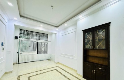 BÁN NHÀ ĐỊNH CÔNG THƯỢNG, GẦN Ô TÔ TRÁNH, CCMN, HAI THOÁNG, 50M2, 5T, MT4M, GIÁ 8.2 TỶ