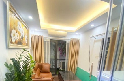 Nhà đẹp Hoàng Quốc Việt, 3.5 tỷ, 15m, 5 tầng