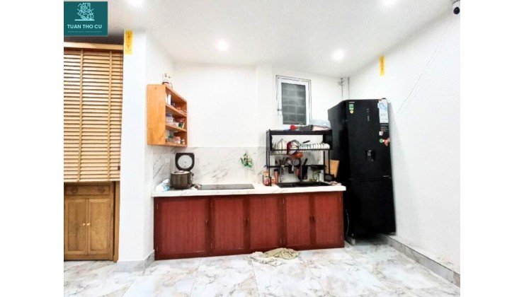 Bán Nhà phố Hưng Phúc, 1 bước ra phố, View hồ , 5 tầng TK Đẹp, 50m2, 6.4 tỷ