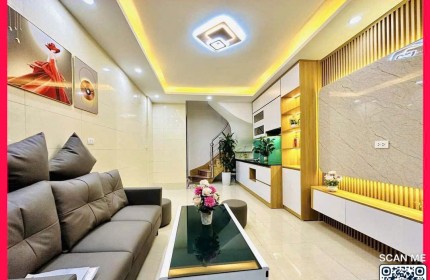 Bán nhà 5 tầng, 36m², Ngọc Thụy, Long Biên, 4.9 tỷ, sổ đỏ