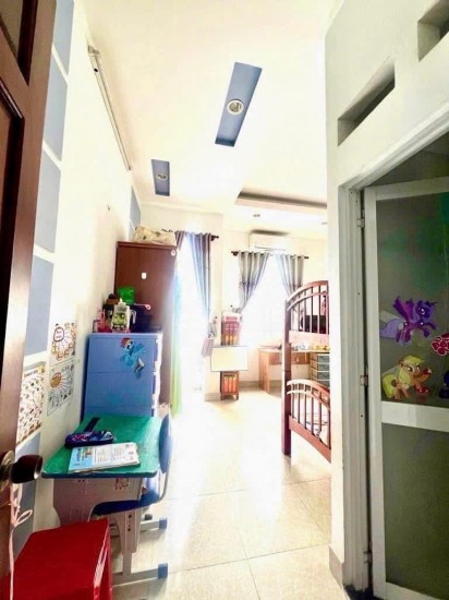 Nhà Vip 2MT hxh thông tứ phía,4 tầng BTCT(5PN,4WC)f14,GV.xung quanh kinh doanh sầm uất