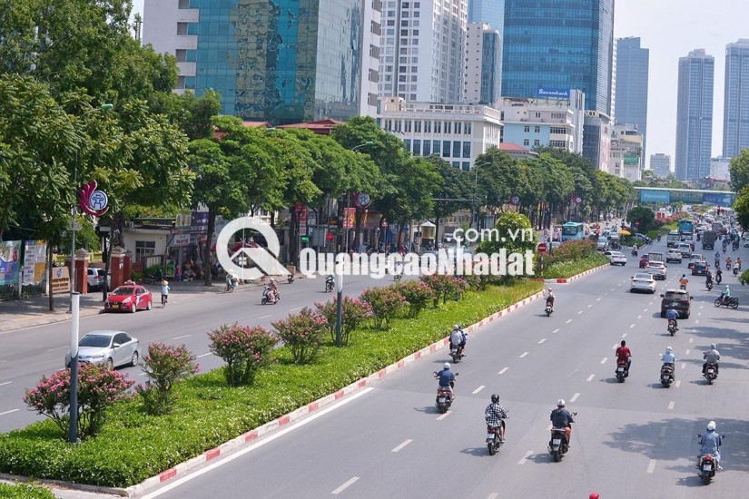 Bán nhà mặt phố Nguyễn Chí Thanh 8 tầng x 120m2 đang cho thuê cả nhà dòng tiền vài trăm triệu/tháng