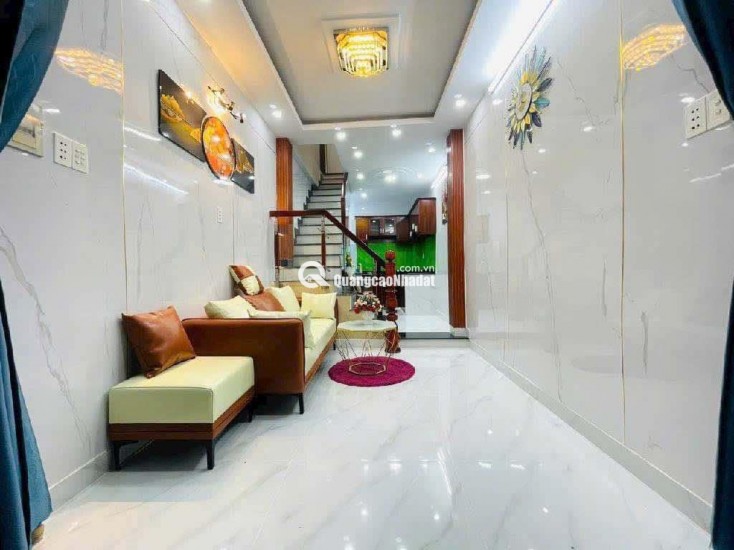 GẦN MẶT TIỀN - SÁT HẺM XE HƠI  SỔ VUÔNG - TẶNG HẾT NỘI THẤT