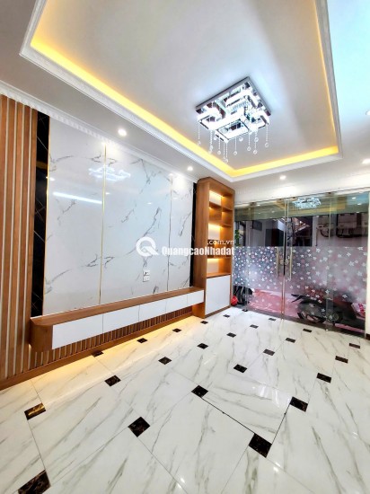 Tôi cần bán gấp nhà 5 tầng phố Giáp Nhị để chuyển công tác về quê
