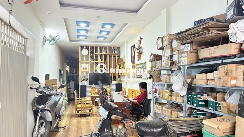 BÁN NHÀ 3 TẦNG, 64M2, NGÕ CHẤN HƯNG, TÂN BÌNH, GIÁ 6.8 TỶ - SỔ HỒNG CHÍNH CHỦ