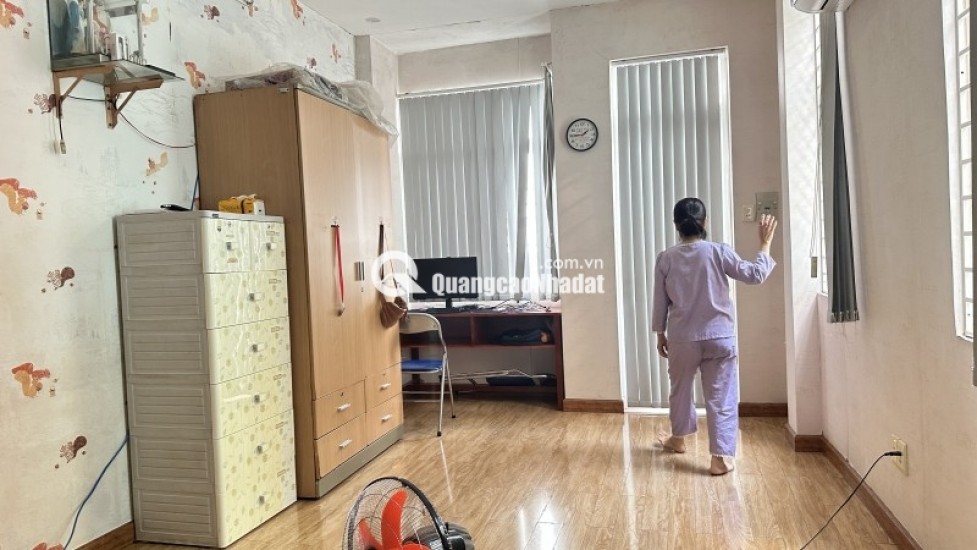 BÁN NHÀ 3 TẦNG, 64M2, NGÕ CHẤN HƯNG, TÂN BÌNH, GIÁ 6.8 TỶ - SỔ HỒNG CHÍNH CHỦ