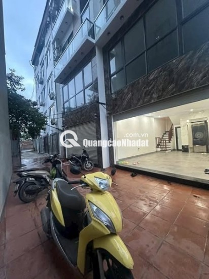 Nhà mới Đàm Quang Trung - Cổ Linh - Long Biên thang máy lô góc, gara oto