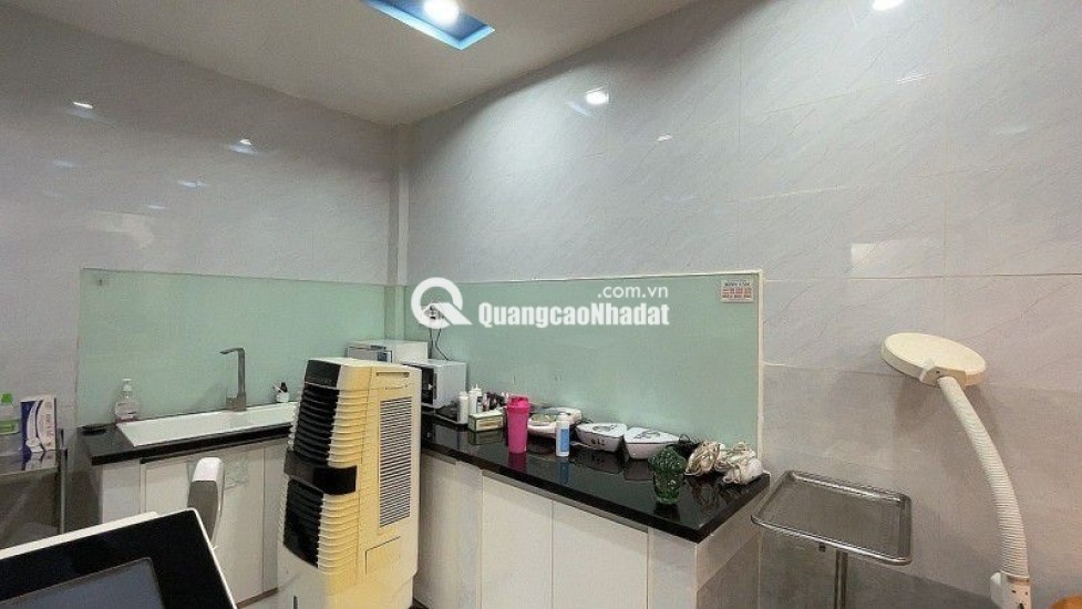 NHÀ ĐẸP - VỪA Ở VỪA KINH DOANH - CÁCH MẶT TIỀN 30M - 41M - 2 TẦNG - CHỈ NHỈNH 4 TỶ - THÍCH QUẢNG ĐỨC - PHÚ NHUẬN