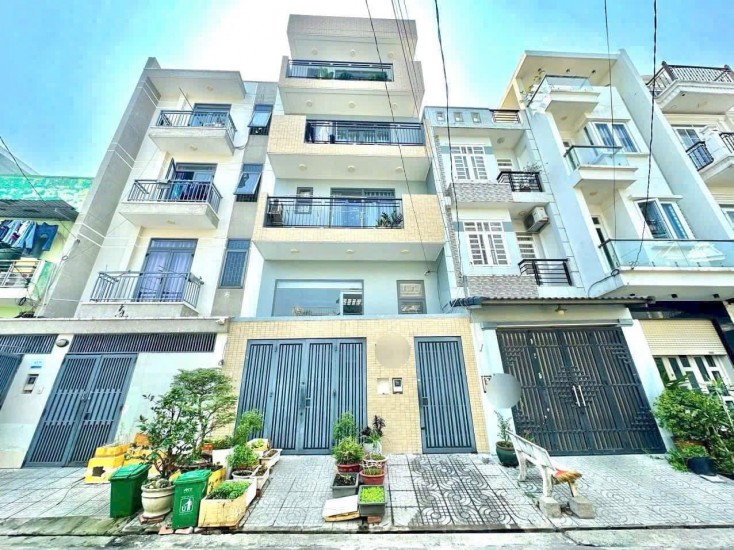 Bán CHDV 4 tầng 100m2 đất đường Hiệp Bình, Thủ Đức dòng tiền 500tr/năm