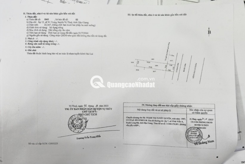 Cần bán gấp nhà và nhà tại chợ Vị Trung, huyện Vị Thuỷ, tỉnh Hậu Giang (có 83m thổ cư). Giá: 1tỷ