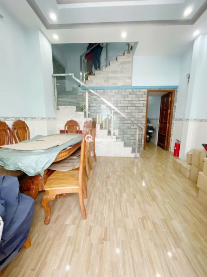 Cực hot Nhà HXH Gò Cát, Phú Hữu, Q.9. DT:151,4m2, 4PN chỉ 5,5tỷ