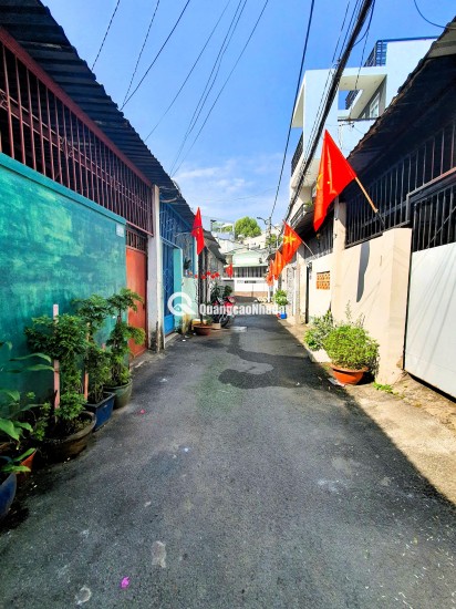 Bán nhà 1 tầng, 63m², hẻm thông, 2PN, đường 11, Linh Chiểu - 4.5 tỷ, sổ hồng chính chủ