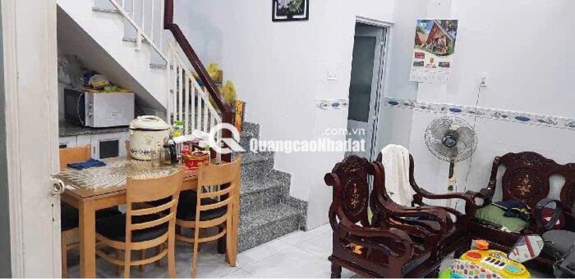 Bán nhà Đường Bến Nghé, Quận 7, 2 tầng, 28,8m2, cách 50m ra đường lớn, nhỉnh 2 tỷ