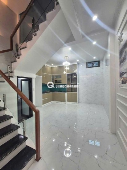 BÁN TÒA KHÁCH SẠN TRÊN PHỐ TUYẾN NGUYỄN CHÍ THANH KINH DOANH SẦM UẤT. 5200M2 SỬ DỤNG 320TY. KIM MÃ, LÁNG HẠ, GIẢNG VÕ, LÊ VĂN LƯƠNG, TRẦN DUY HƯNG.