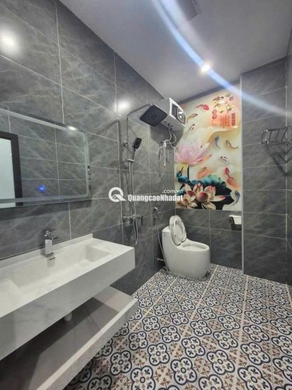 BÁN TÒA KHÁCH SẠN TRÊN PHỐ TUYẾN NGUYỄN CHÍ THANH KINH DOANH SẦM UẤT. 5200M2 SỬ DỤNG 320TY. KIM MÃ, LÁNG HẠ, GIẢNG VÕ, LÊ VĂN LƯƠNG, TRẦN DUY HƯNG.