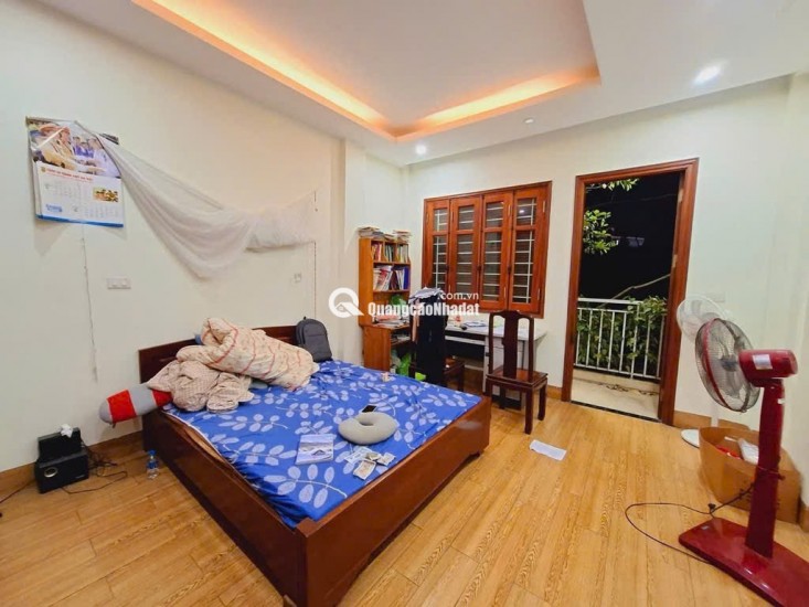 MÌNH CẦN BÁN NHÀ Ở HÀ ĐÔNG 4 tầng, 3 PN. giá 19. x Tỷ