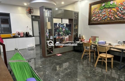 Bán nhà mặt phố Thủ Đức, 75m2, 3 tầng, 7.2 tỷ, sổ hồng