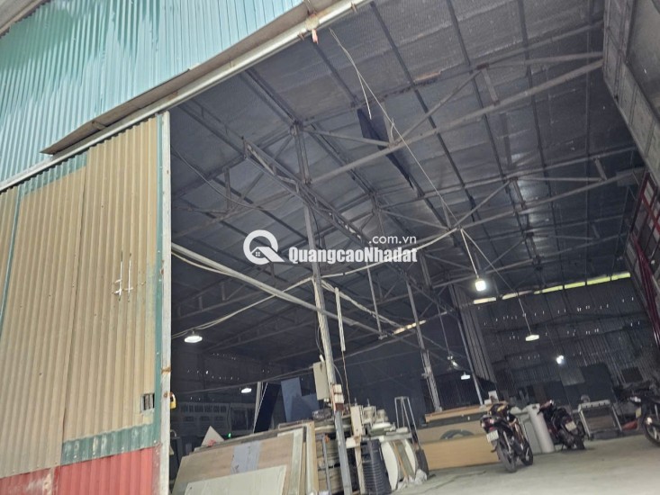 Bán nhà xưởng 908 m2 mặt đường vành đai 4 tiện kinh doanh, vỉa hè 10m