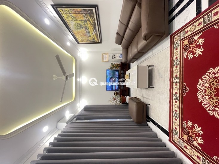 Bán Nhà 6 Tầng Mới Xây Gần Vinhomes Riverside – Long Biên – Chỉ 6,4 Tỷ