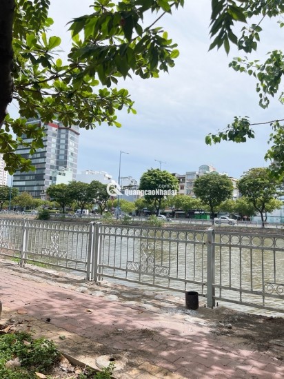 CẦN TIỀN BÁN GẤP NHÀ MT BA ĐÌNH, P8, Q8, VIEW SÔNG, DT: 40M2(4 X 10M) CHỈ 5.2 TỶ