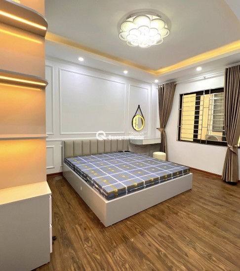 Nhà 6 tầng Hồ Tùng Mậu - Lô Góc - Dân Xây - Ngõ trước nhà 3,5m - Full nội thất