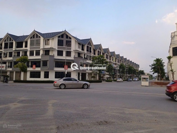 KĐT Hinode - Park: Đất 75m2 phân lô, vỉa hè + đường 2 ôtô tránh - sát QL32