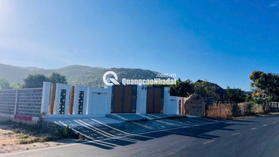 Cần bán nhanh lô góc hai mặt tiền thị trấn Phước Hải gần biển đường lớn tiện kinh doanh cho thuê