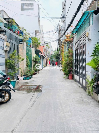 Nhà  Mới  ở Ngay HXH Cách Mạng Tháng 8 ,  5tang 4mx10m, Sổ Vuông Hoàn Công Đủ BTCT,  Nhỉnh 6 Tỷ