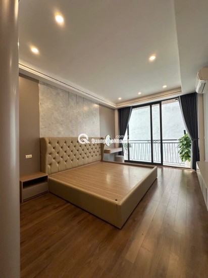Bán nhà Nguyễn Văn Cừ 48m2, 5 tầng, thang máy, lô góc 2 thoáng vĩnh viễn, giá nhỉnh 10 tỷ