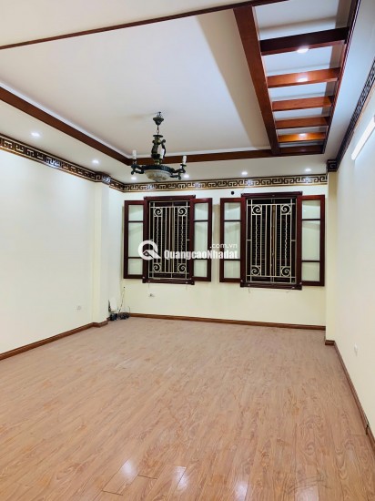 Tôi chính chủ  cần Bán nhà 5 tầng 6 phòng ngủ ô tô đỗ cửa ngõ thông