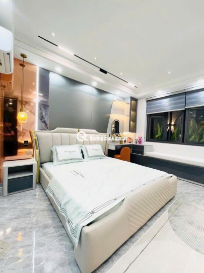 BÁN BIỆT PHỦ 400m2 - 5 TẦNG - SMARTHOME HIỆN ĐẠI - THANG MÁY 650KG - FULL NỘI THẤT CAO CẤP - HẺM XE HƠI GẦN MẶT TIỀN ĐƯỜNG QUANG TRUNG
