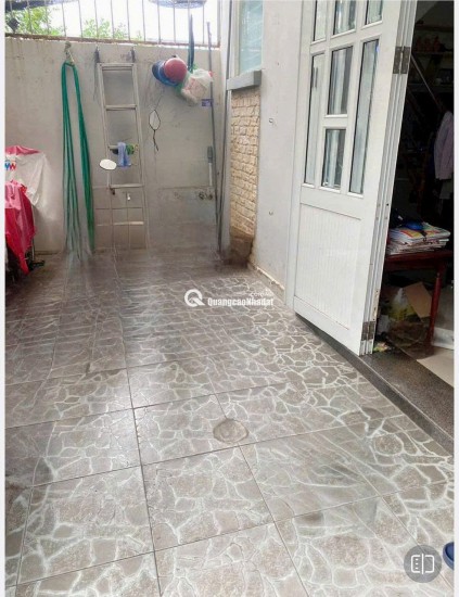 BÁN NHÀ 3 TẦNG HẺM Ô TÔ LÊ HỒNG PHONG PHƯỚC HẢI NHA TRANG 
Vị trí : Đường 4m,thuận tiện di chuyển gần uỷ ban, trạm y tế phường, trường học,  siêu