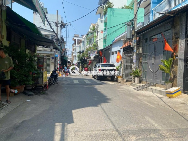 BÁN NHÀ LÔ GÓC,GẦN LŨY BÁN BÍCH, TÂN PHÚ, HẺM XE HƠI, 64M2, NHỈNH 5 TỶ