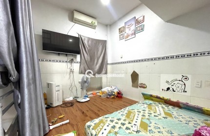 Bán nhà Âu Cơ, Phú Trung, Tân Phú, gần Đầm Sen, nhà 3 tầng đẹp, chỉ hơn 1 tỷ