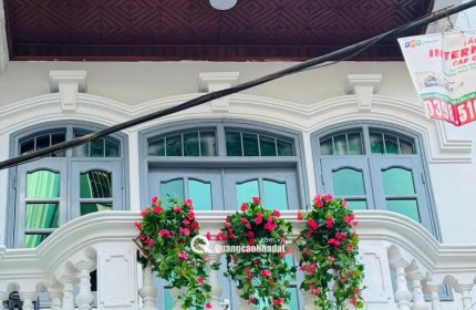 NHÀ ĐẸP ĐỐNG ĐA - MẶT TIỀN KHỦNG -KINH DOANH -O TÔ VÀO NHÀ. ĐTLH 0904684381/0906195477