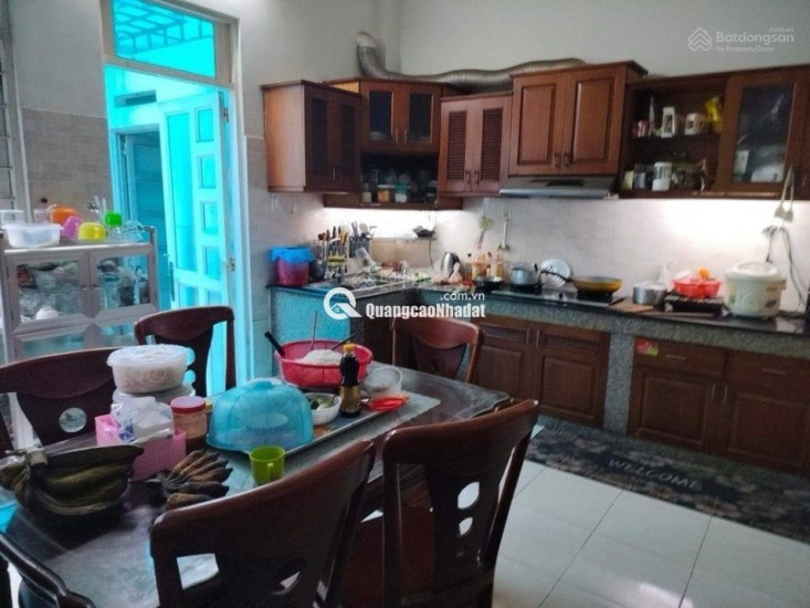 Bán nhà mặt phố đẹp, đường D1, P Phú Mỹ, Q7, HCM, 90m2, nhỉnh 13, tỷ VND