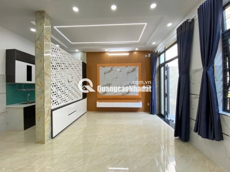 Bán nhà 6x10 - 3 tầng - hẻm oto - giá chỉ 5,x tỷ - ngay đường Tên Lửa nối dài - Bình Tân.