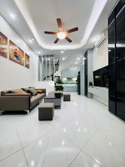 Bán nhà đẹp Thanh Xuân – Oto đỗ cửa – 5 tầng hiện đại – Giá 10 tỷ
 - 0399812051