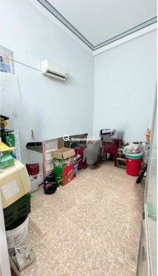 BÁN NHÀ 2 TẦNG MẶT TIỀN ĐƯỜNG PHẠM VĂN ĐỒNG - VĨNH HOÀ NHA TRANG 6TY2